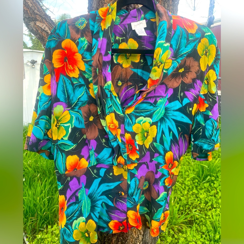 Vintage silk Jacqueline Ferrar blouse